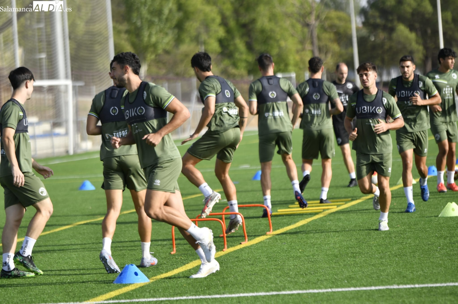 FOTOS | Así ha sido el entrenamiento de Unionistas: presión y físico con balón en la primera sesión