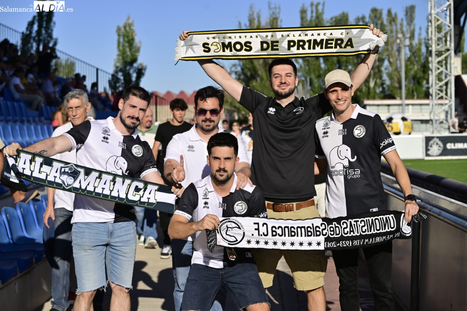 FOTOS | Buen ambiente en el regreso del fútbol al Reina Sofía con el estreno del nuevo Unionistas: ya lucen los palcos y cabinas