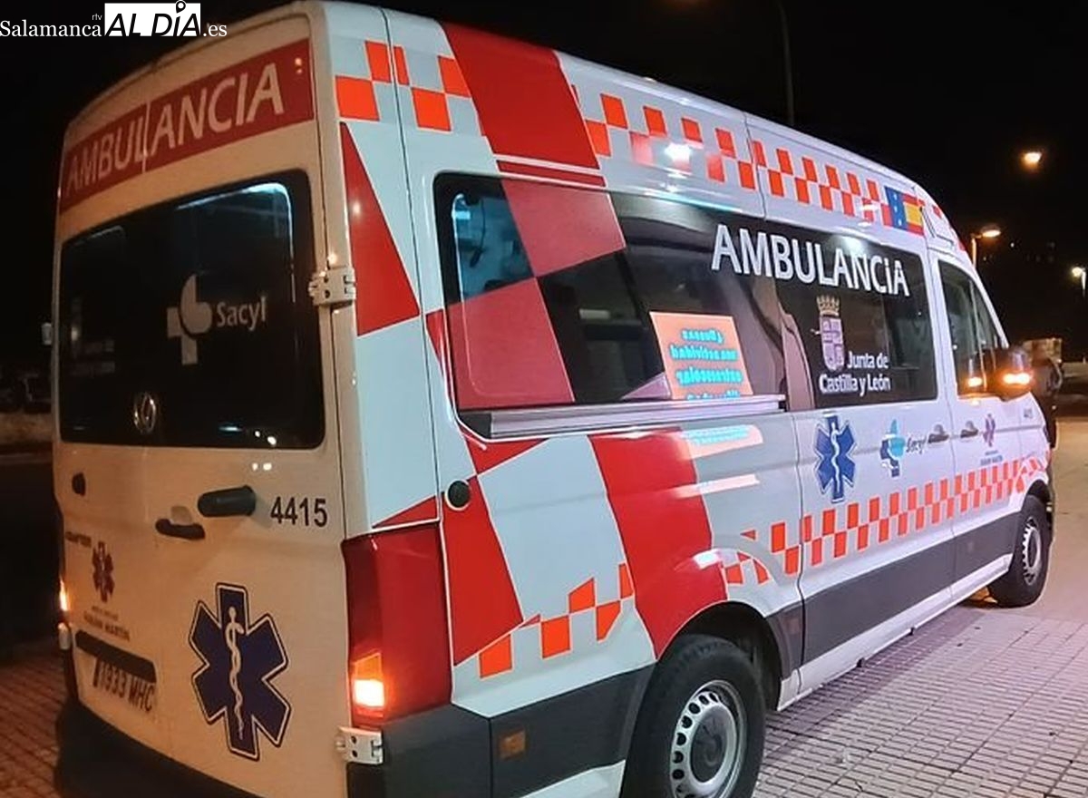 Herido un joven de 20 años tras chocar su patinete con un coche en Santa Marta