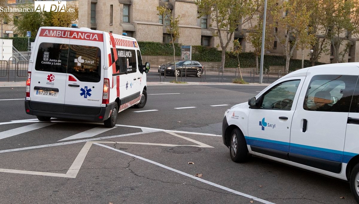 El choque de una furgoneta y un turismo en Salamanca capital se salda con dos heridos