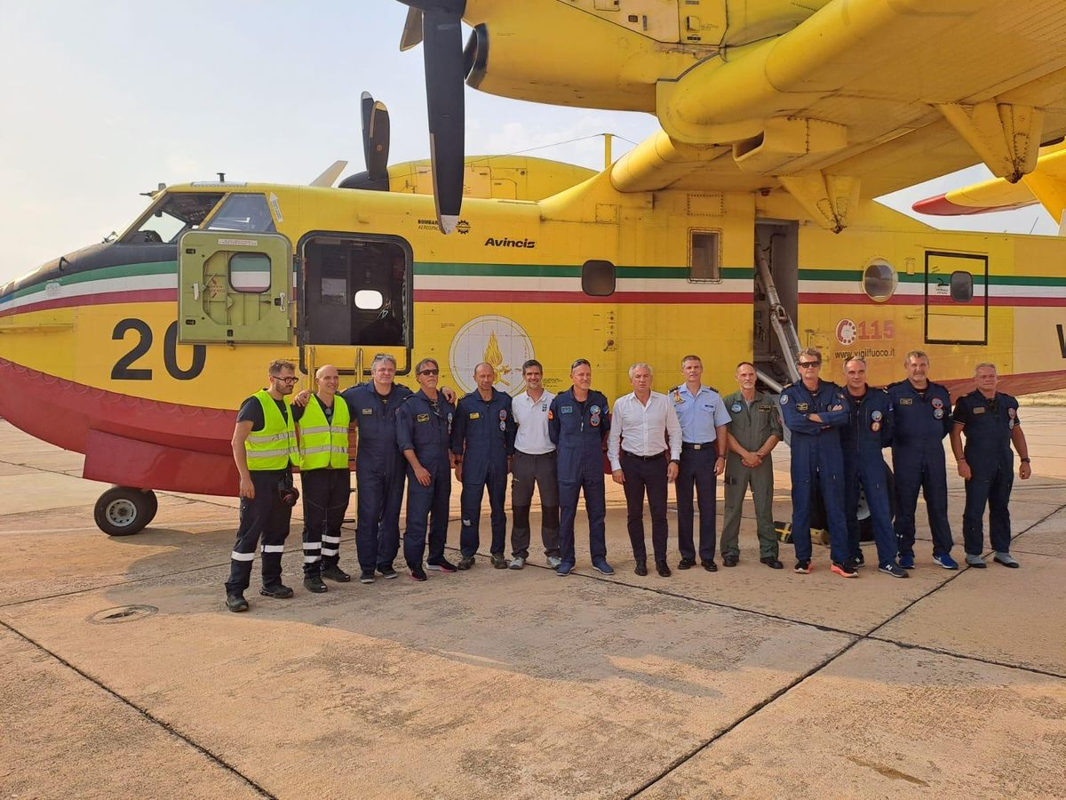 Aterrizan en Matacán dos hidroaviones italianos para la lucha contra los incendios