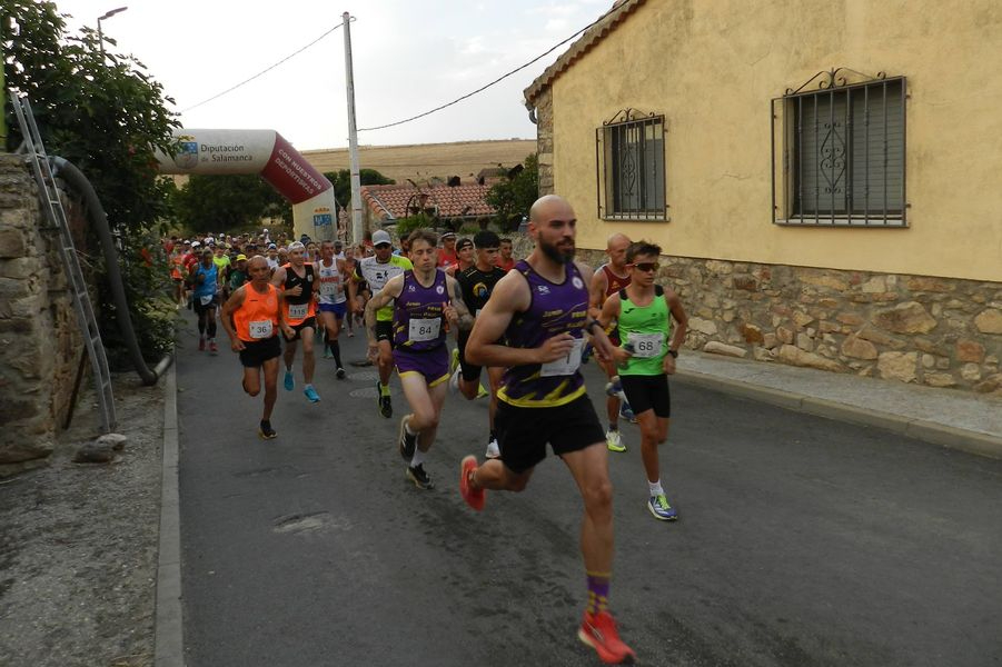 Valdemierque vibra con su carrera: Héctor Rodríguez y Esther Cruz, los más rápidos