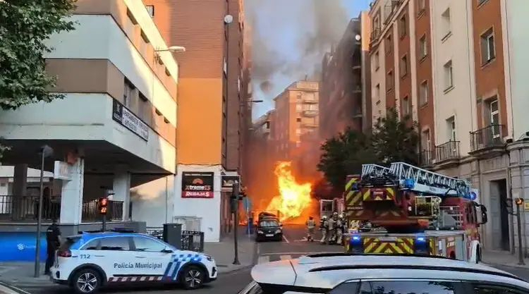 Violenta explosión de gas en Zamora: dos heridos, un incendio y edificios evacuados