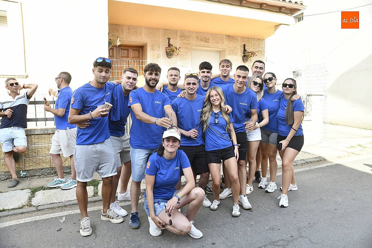 Reunión de peñas para dar comienzo a las fiestas de San Lorenzo en El Bodón
