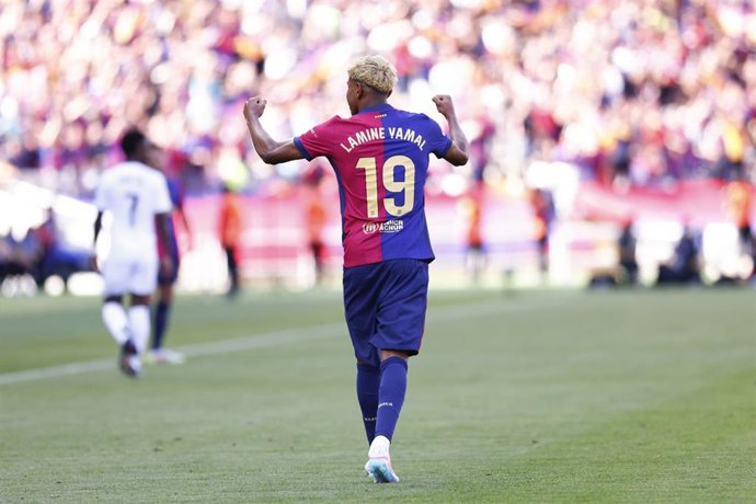 Lamine Yamal, Pedri y Fabián Ruiz optan al Balón de Oro