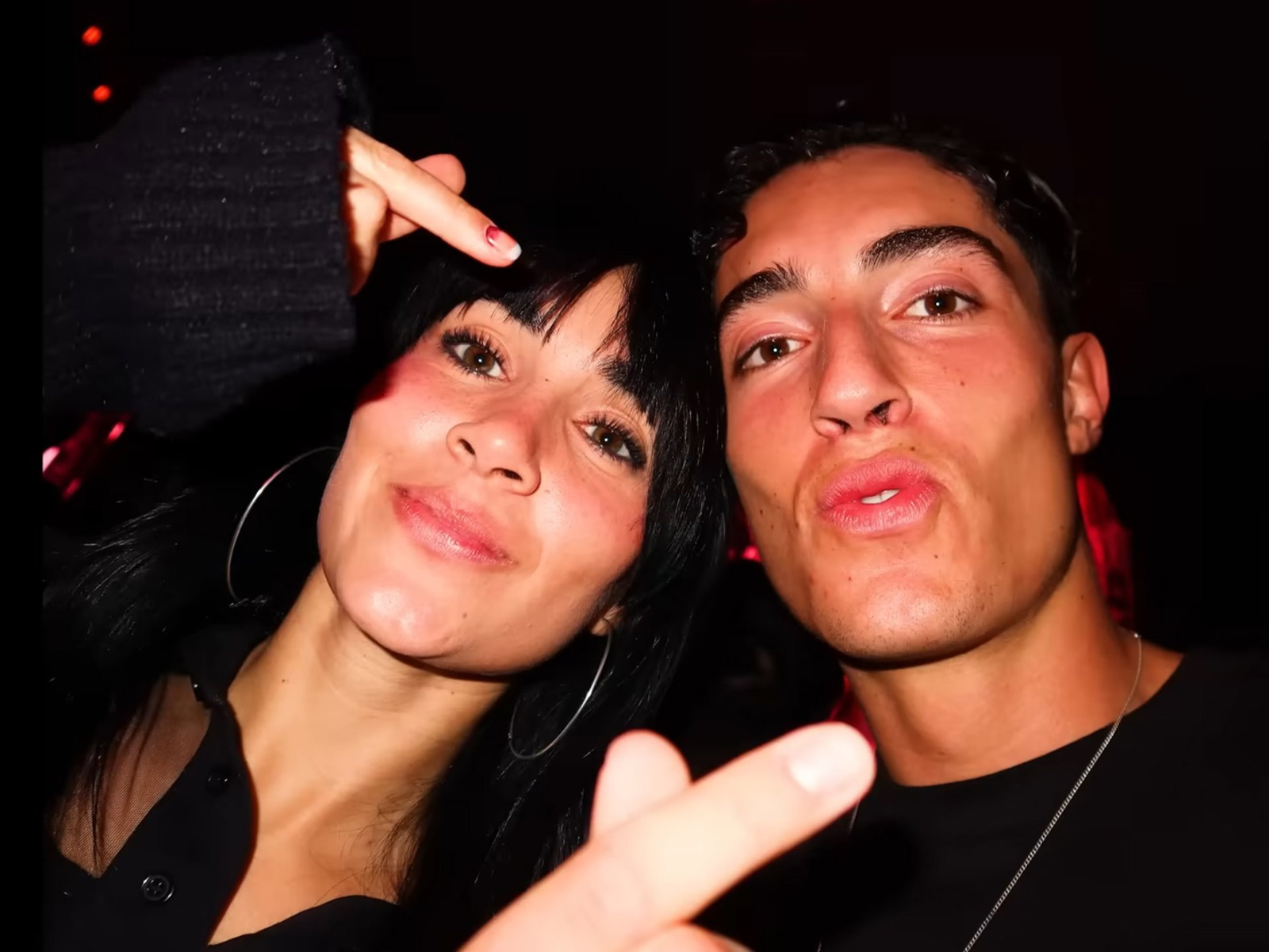 Aitana y Plex, su escapada secreta en la villa más impresionante de Bali: amigos, lujo y máxima intimidad