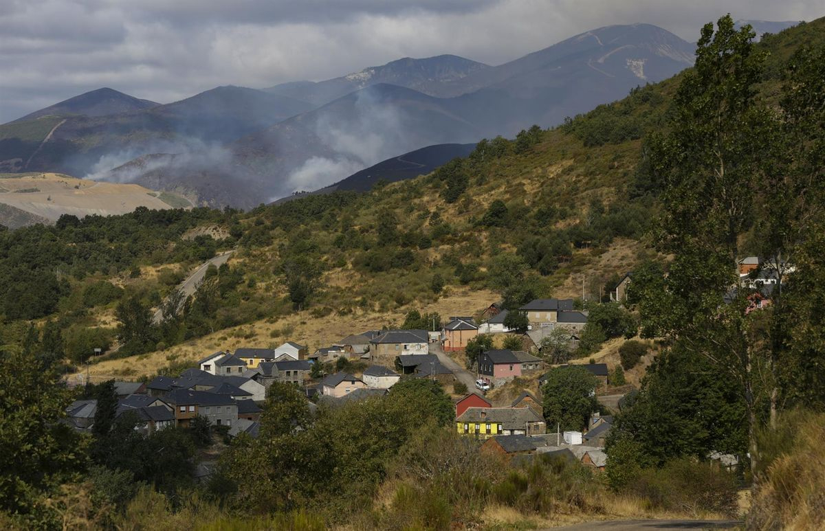 CyL mantiene seis incendios en IGR 1, cuatro más en gravedad 0 y otros 18 ya controlados