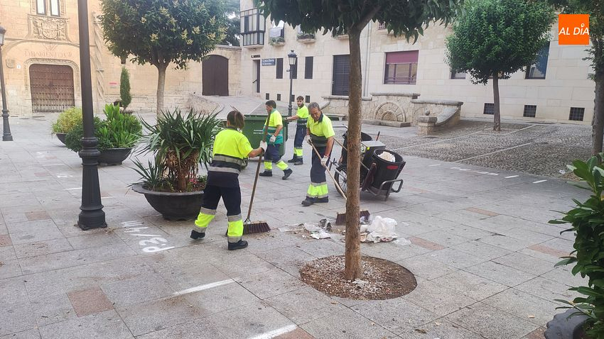 Urbaser coge una ligerísima ventaja para quedarse con el contrato de limpieza viaria