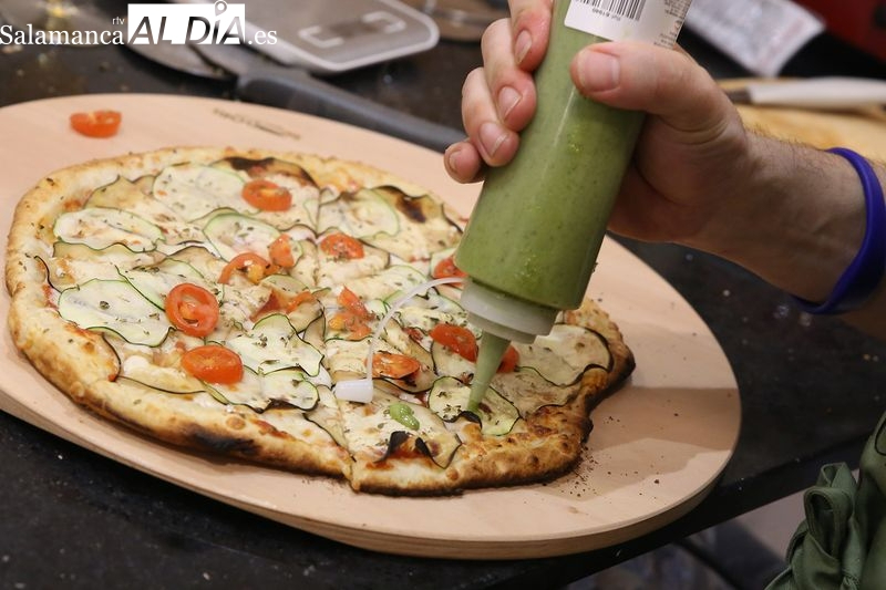 Trozzo se refuerza para el verano en Alba: nuevo horario, reparto a domicilio y una carta más potente