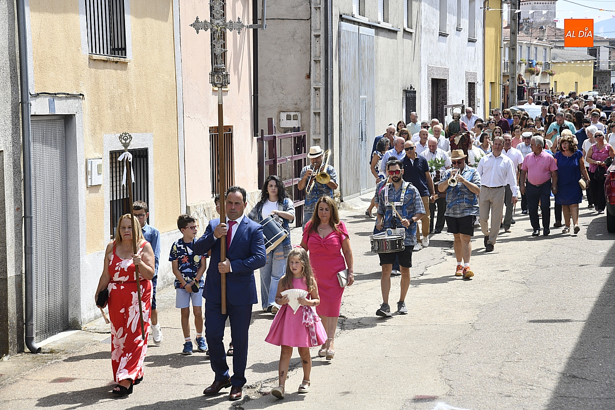 La devoción a San Bartolomé y la hermandad vecinal despiden las fiestas de Morasverdes