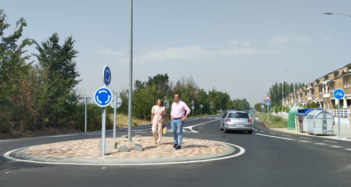 Nueva rotonda para dar acceso a tres urbanizaciones de Santa Marta de Tormes