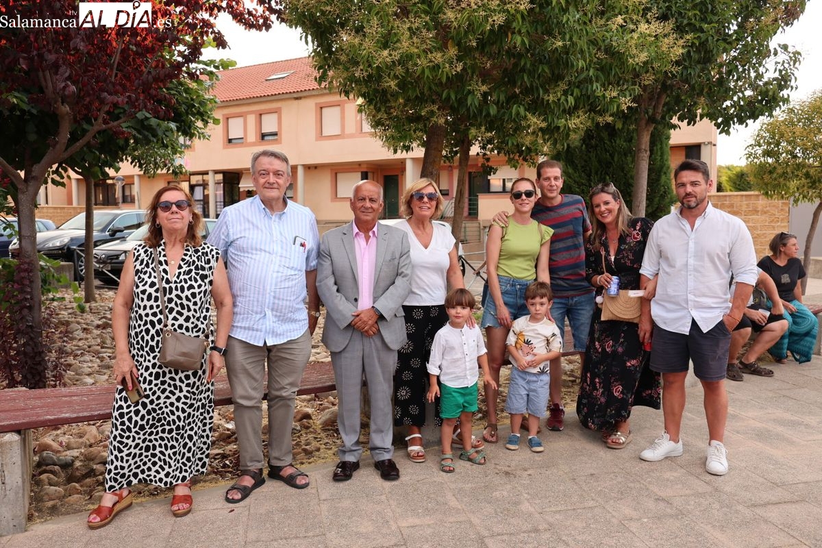 VÍDEO Y FOTOS | Monterrubio de la Armuña estalla en fiestas con un pregón a cargo de Joaquín Merchán
