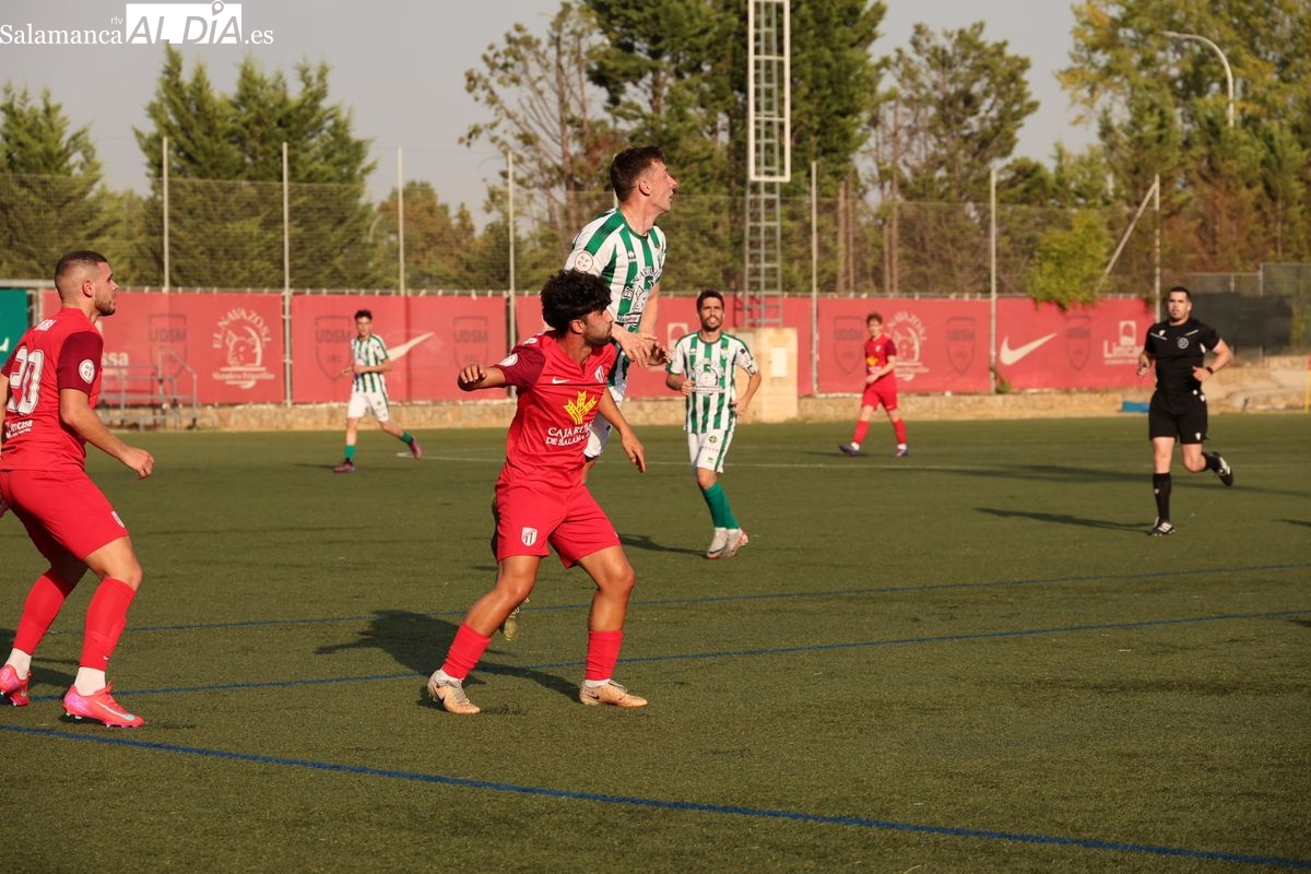 El Guijuelo vence por la mínima al Santa Marta y se jugará el liderato ante Unionistas (0-1)