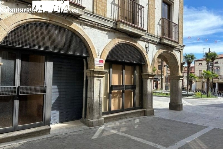 La falta de personal en la Unidad Agraria de Alba obliga a agricultores y ganaderos a viajar a Salamanca para trámites urgentes