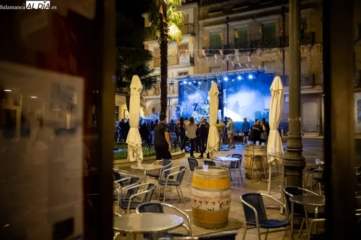 Alba Fest 2025: El rock volvi&oacute; a rugir en Alba de Tormes | Imagen 3