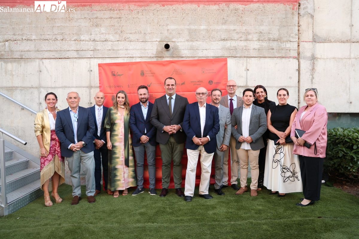 FOTOS | La Escuela de Hostelería de Santa Marta fusiona moda, danza y gastronomía en el innovador evento Texturas en movimiento