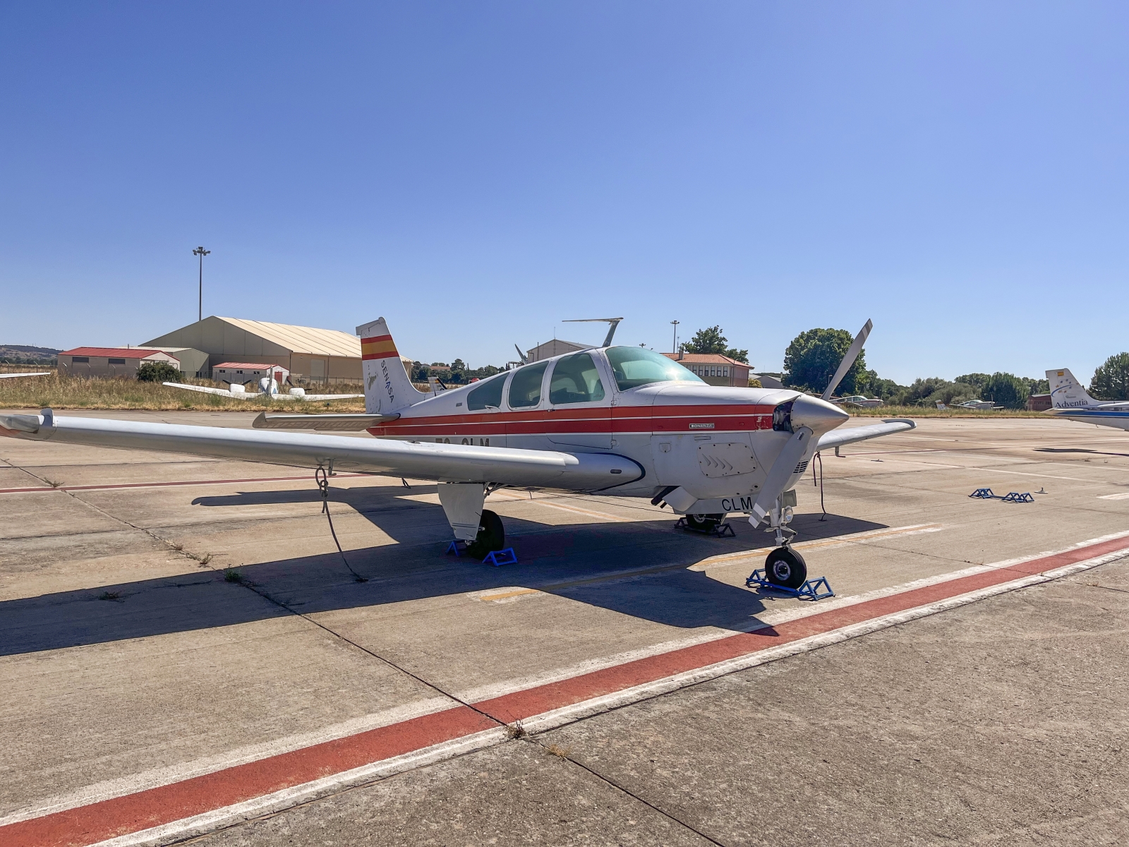 La avioneta que formó a los pilotos españoles desde 1974 en Matacán vuelve a la vida para ser exhibida