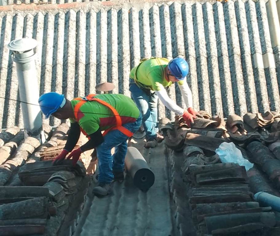 El Ayuntamiento rehabilita la cubierta del Teatro Nuevo
