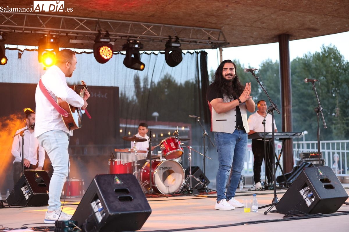 VÍDEO y FOTOS | Diego Jiménez triunfa en casa, en Salamanca, con su fusión de flamenco, pop y salsa