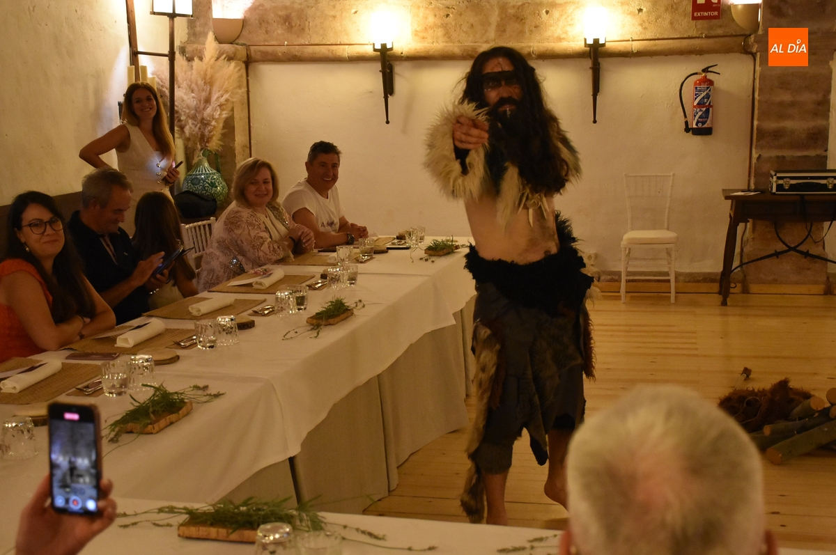 Un nuevo grupo de comensales prueba en el Parador los ‘sabores de Siega Verde’