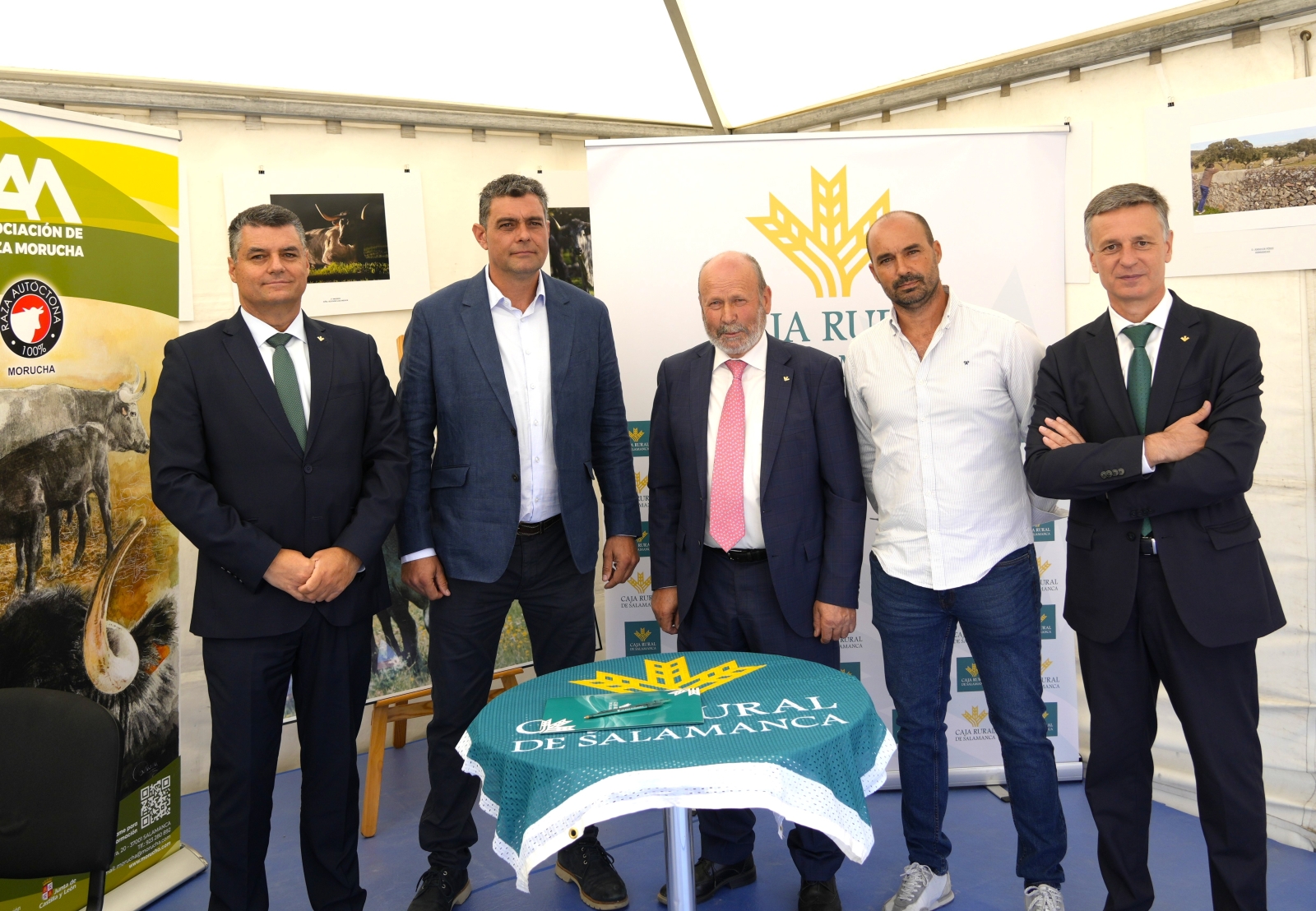 Caja Rural de Salamanca y la Asociación de la Raza Morucha renuevan su alianza en Salamaq 2025