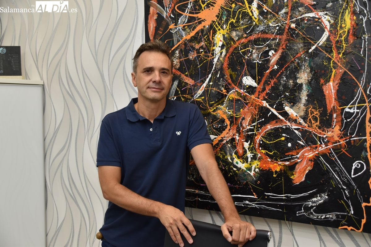 La historia de Fernando García, el mago salmantino que encontró su destino en una casualidad