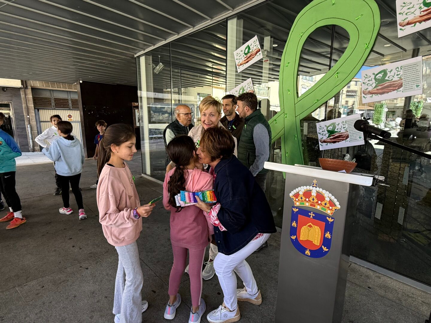 Guijuelo se une en la Plaza Mayor para conmemorar el Día Mundial del Alzheimer
