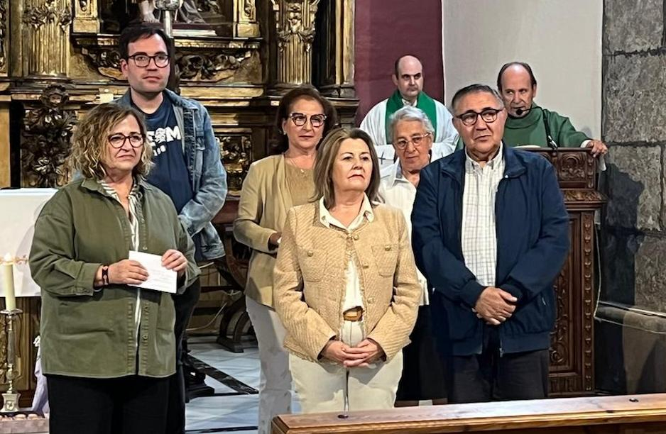 La Asociación de la Medalla Milagrosa entrega un donativo a las Conferencias de San Vicente