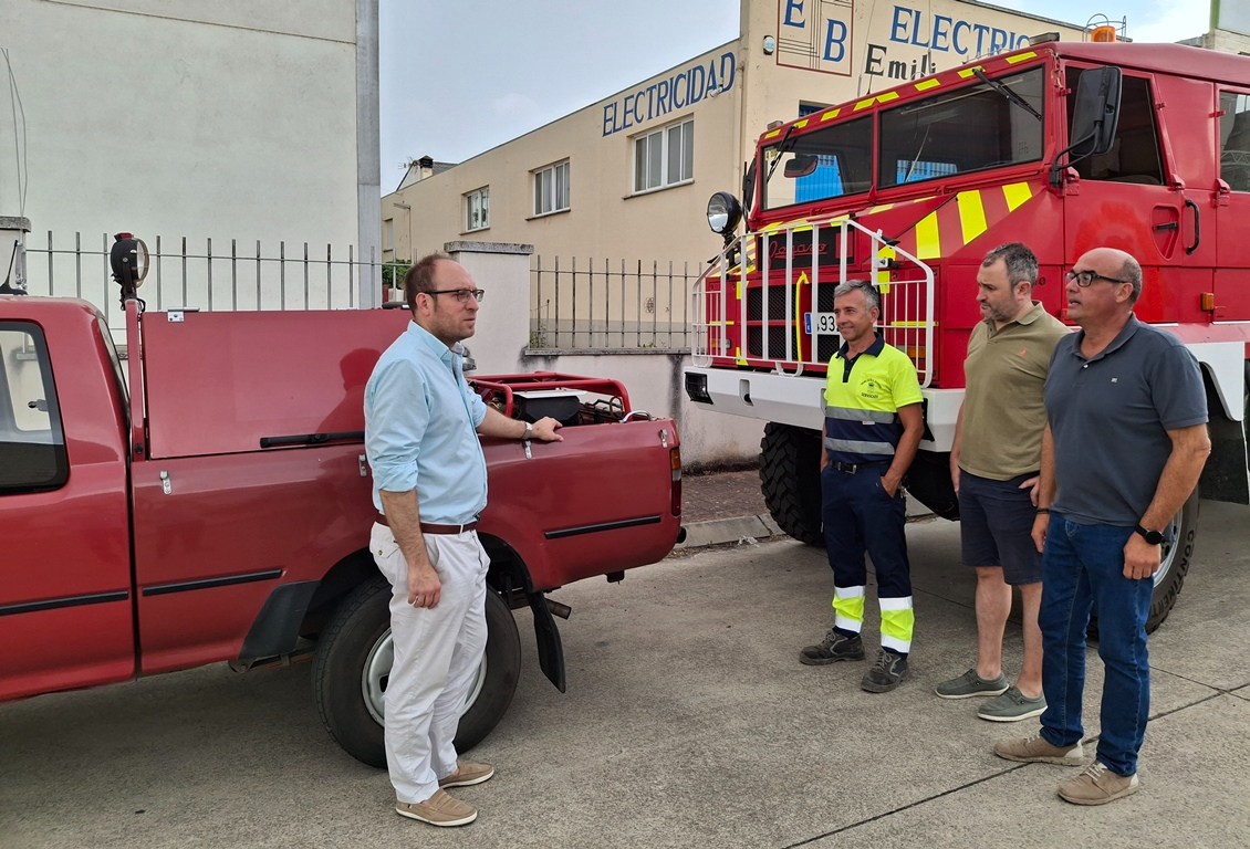 El Ayuntamiento ultima la compra de dos vehículos de la Asociación de Bomberos Voluntarios