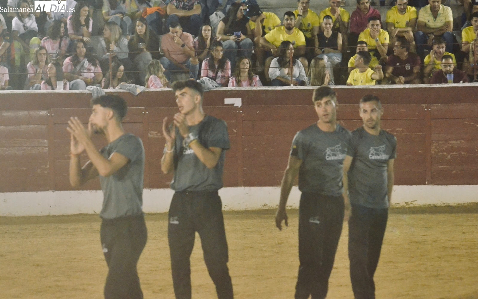 La Vega llena a reventar para vivir la exhibición de cortes, quiebros y saltos