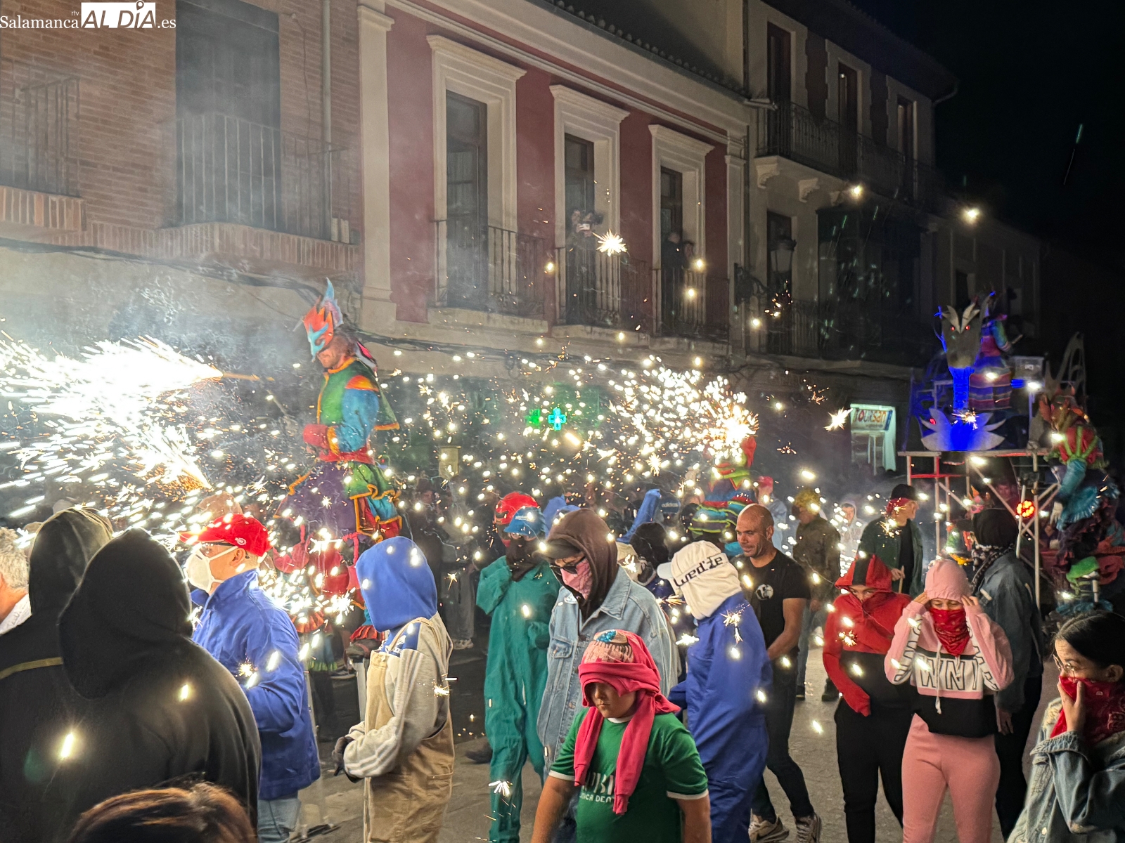 Damonion sorprende, tal y como prometía, en su multitudinaria vuelta a las calles de Peñaranda y en las fiestas de San Miguel
