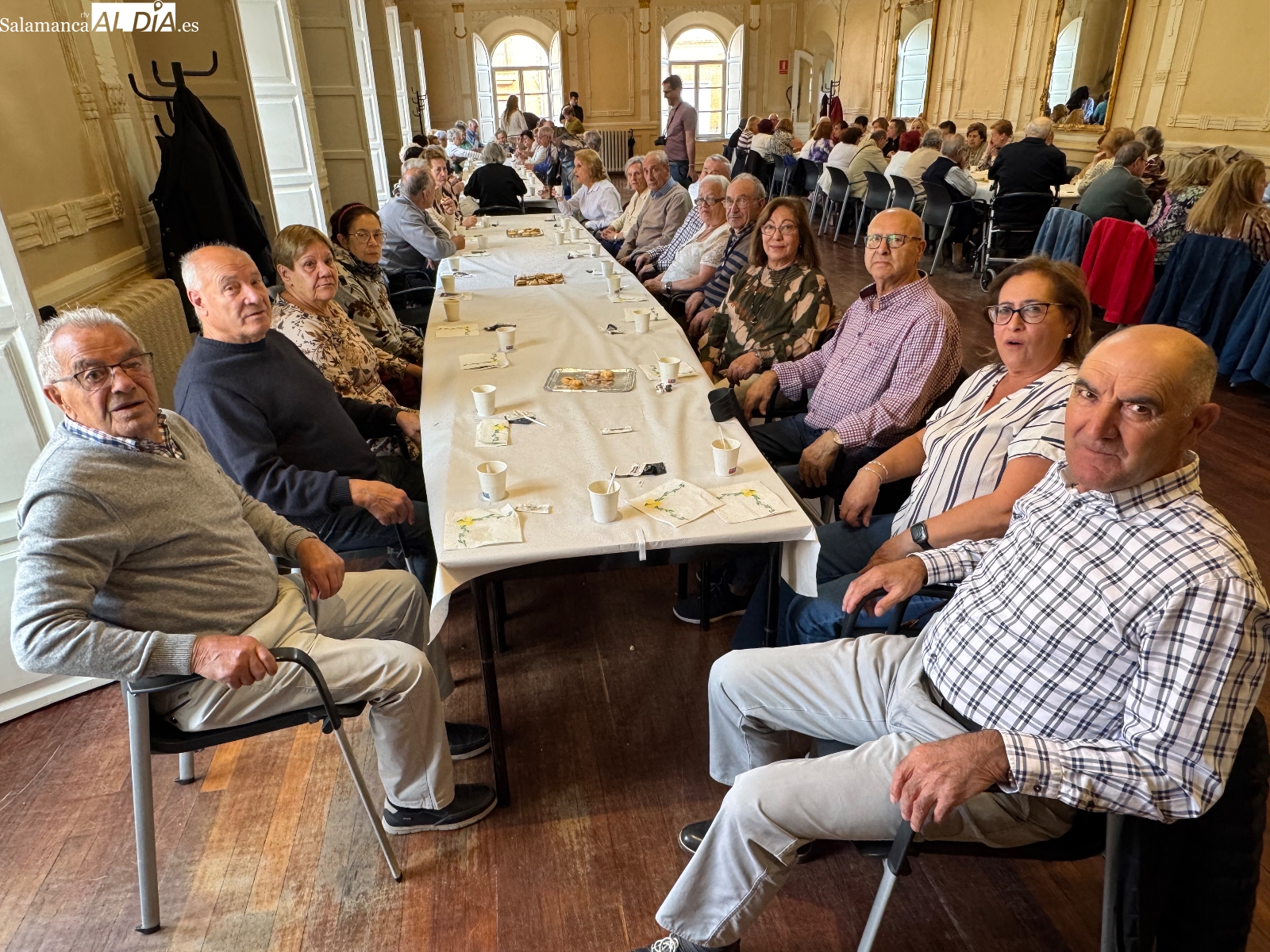 El Centro Social se llena de ambiente con la esperada fiesta de los mayores