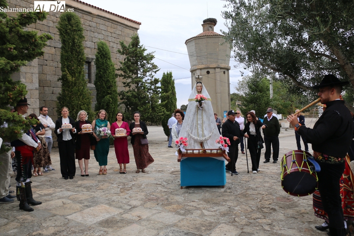 Sardón de los Frailes vive las fiestas de la Virgen del Rosario con cuatro madrinas casaderas
