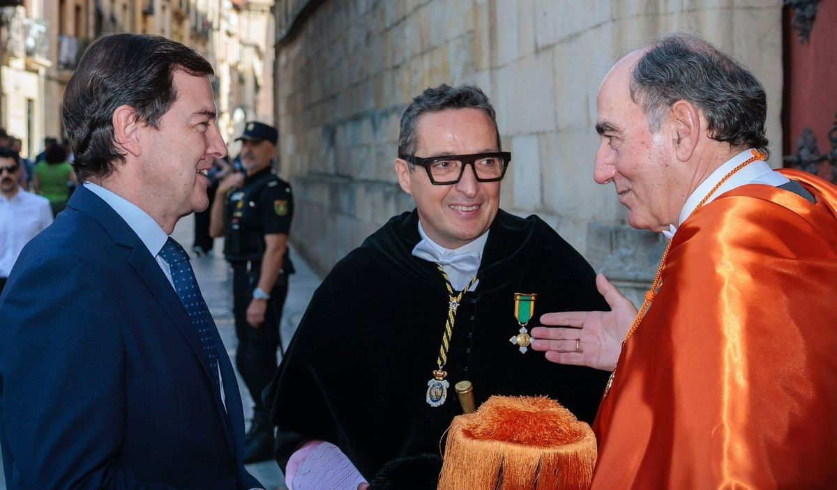 Mañueco anuncia en Salamanca un aumento del 27% en la financiación para las universidades de Castilla y León