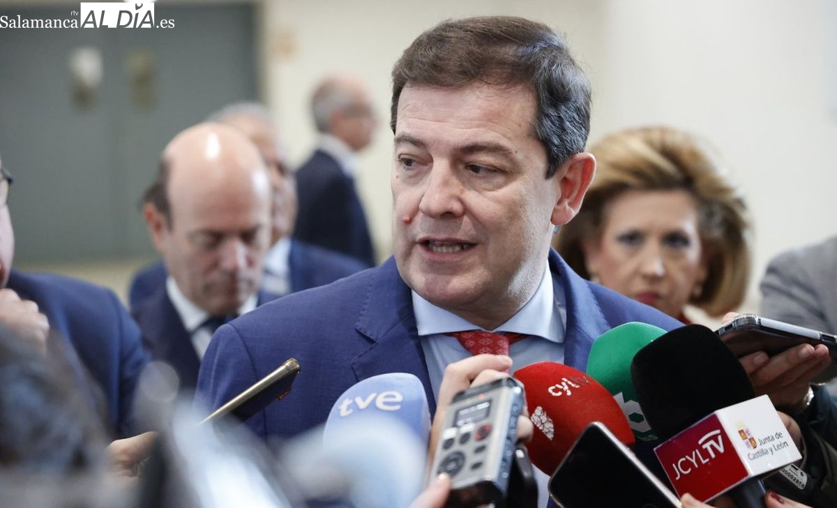 Mañueco anuncia 7,5 millones para contratar más maestros y reforzar Lengua y Matemáticas en Primaria