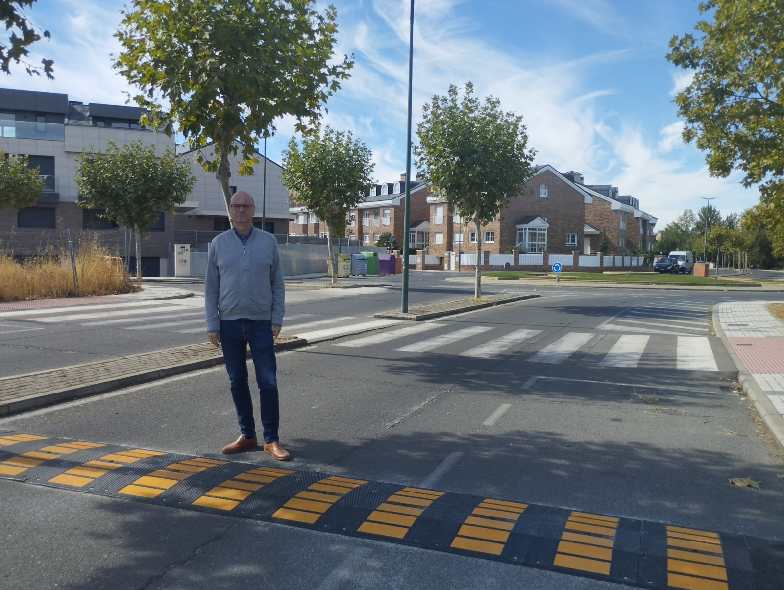 Santa Marta instala once reductores de velocidad en La Fontana para reforzar la seguridad vial