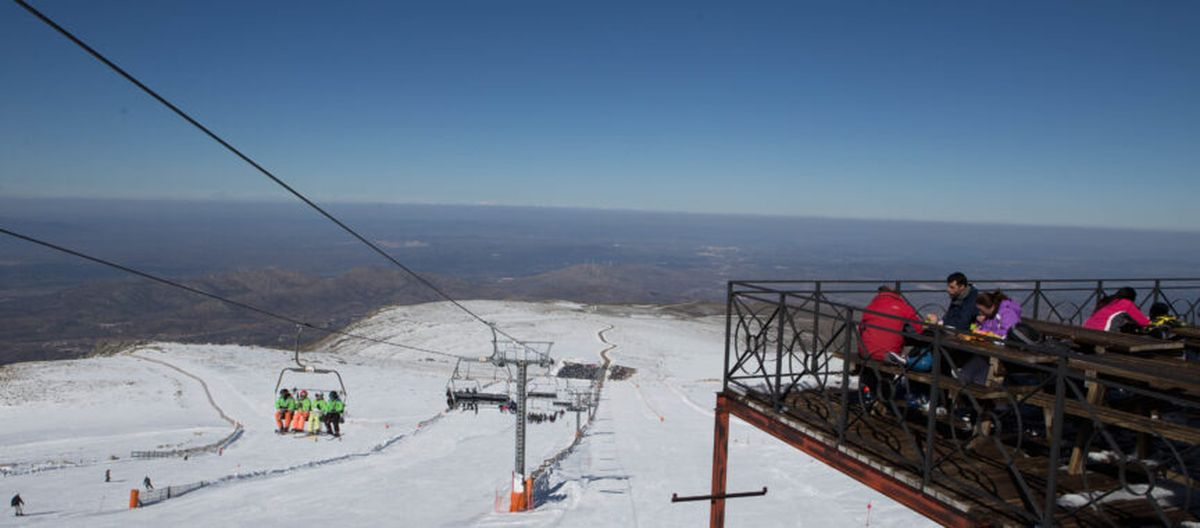 ¿Buscas trabajo en la nieve? La Covatilla ofrece cinco perfiles profesionales para la nueva temporada
