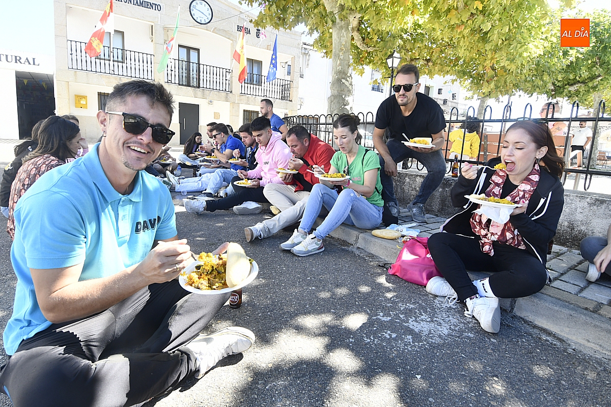Una paella popular hace cuerpo para continuar con San Lino en Espeja