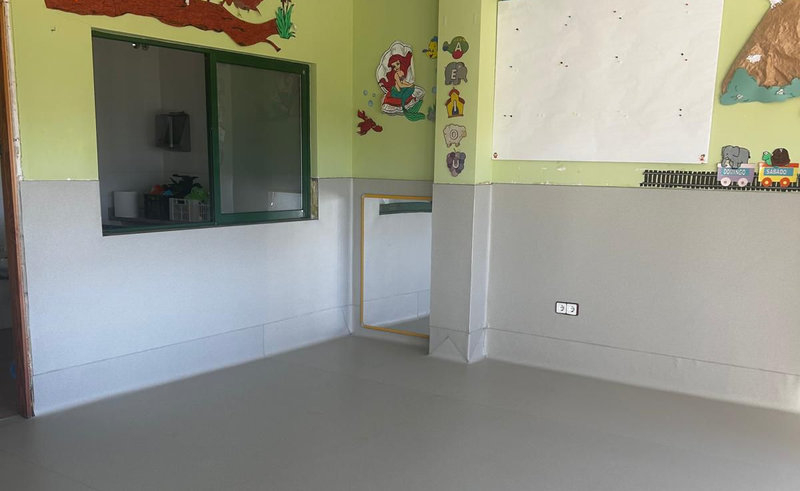 La Escuela Infantil Municipal estrena nuevo suelo para el inicio del curso 2025-2026