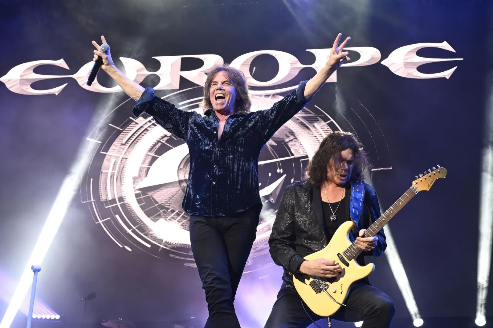 Desvelado el caché de todos los artistas de las Ferias: de los 142.000 euros de Europe a los 30.300 de Medina Azahara