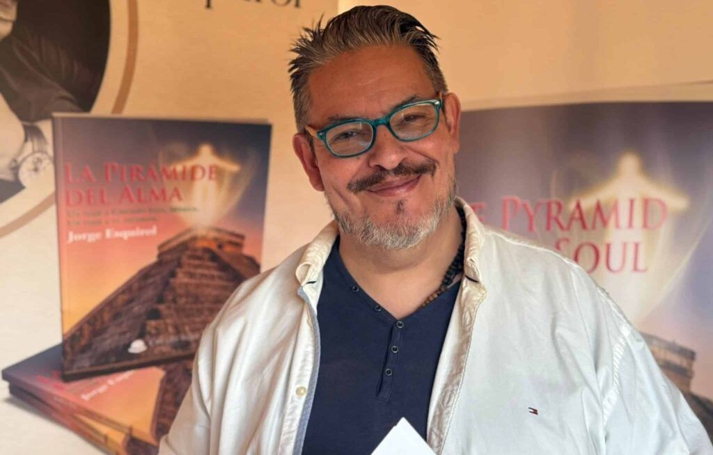 Jorge Esquirol desvelará detalles de su libro ‘La pirámide del alma’, este viernes en la Torre de los Anaya