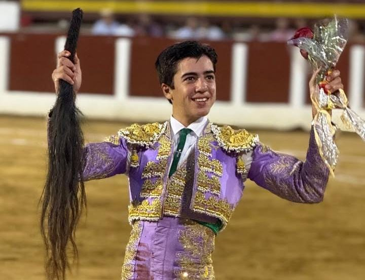 Imparable Marco Pérez, que corta un rabo en Andújar