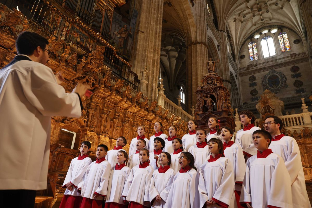 Las voces blancas vuelven a la Catedral de Salamanca 60 años después: renace el histórico Coro de Niños