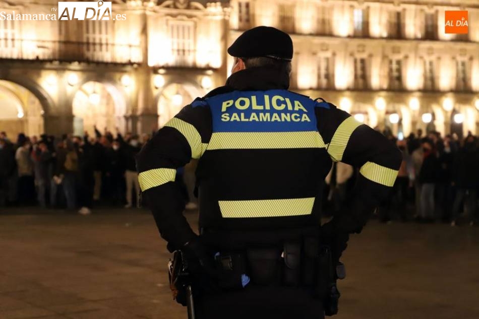 La Policía Local caza un dron volando en una noche con varias intervenciones