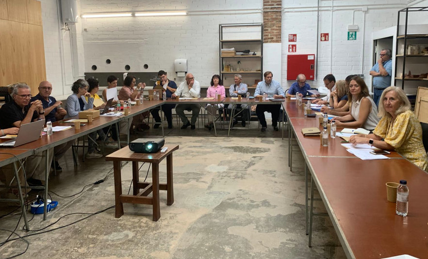 Alba de Tormes expone su proyecto cerámico en la clausura de CERAMITUR en La Bisbal d’Empordà