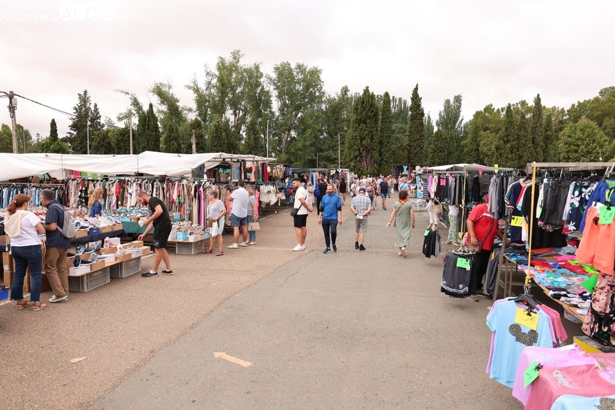 El Rastro de Salamanca se traslada a la zona del cementerio durante los domingos de septiembre