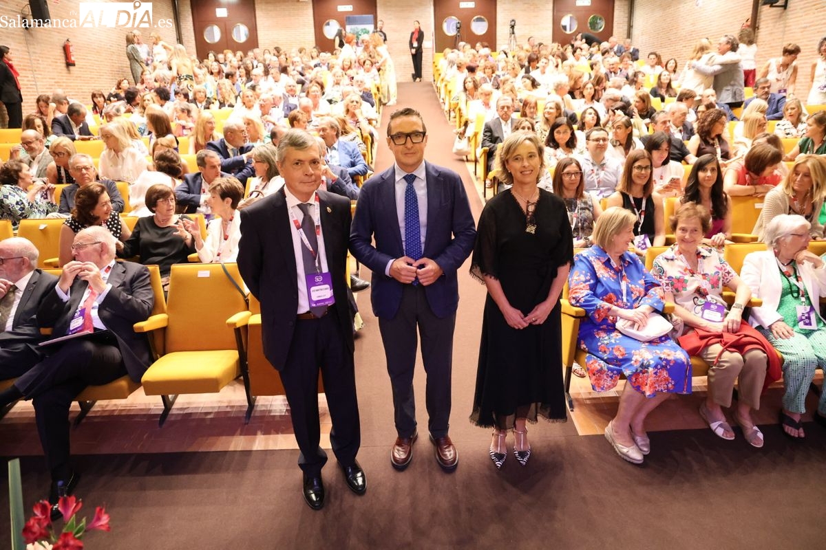 FOTOS | La Facultad de Farmacia de la USAL celebra su 50º aniversario  