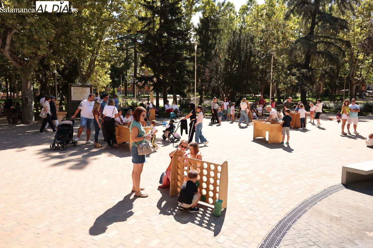 FOTOS | Niños y mayores disfrutan del Festival de Artes de Calle en la Alamedilla