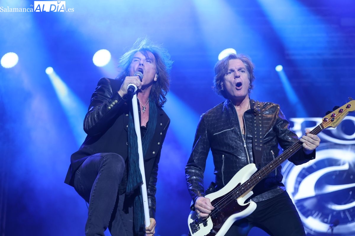 VÍDEO Y FOTOS | Salamanca se entrega al rock de Europe, que desata la euforia en una Plaza Mayor llena hasta la bandera