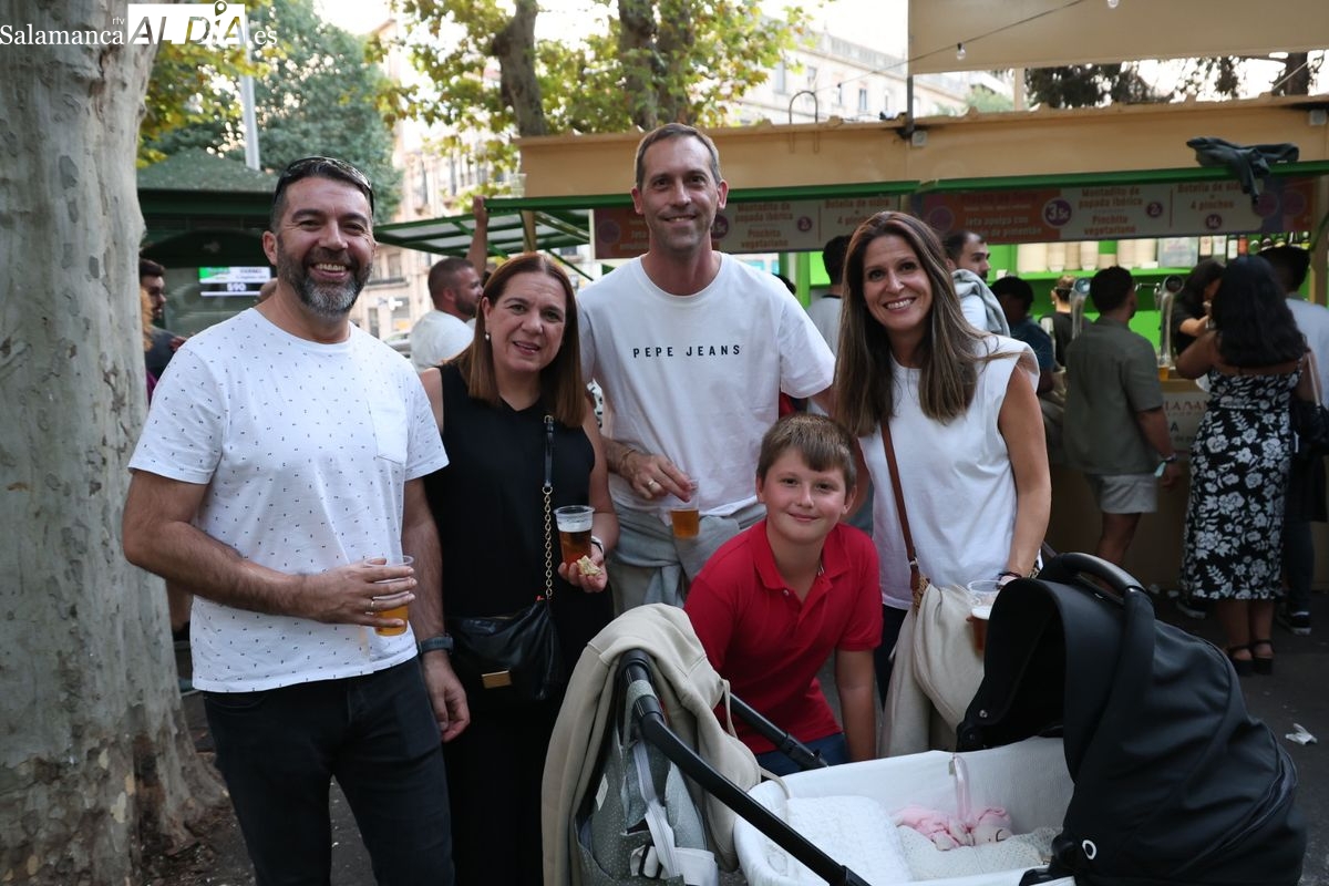 GALERÍA DE FOTOS | Gran ambiente en las casetas de La Alamedilla 